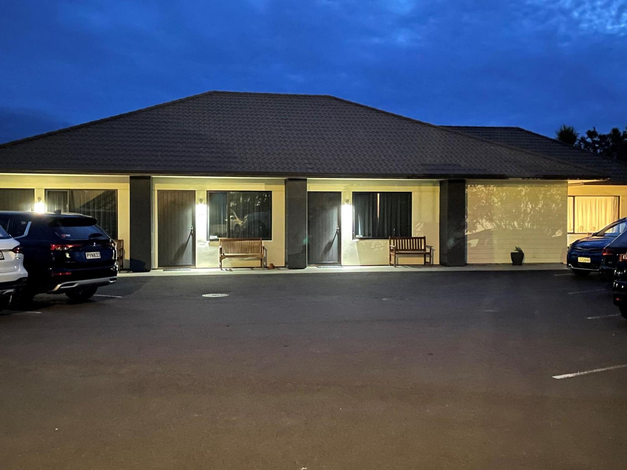 Kauri Court Motel Palmerston North Esterno foto