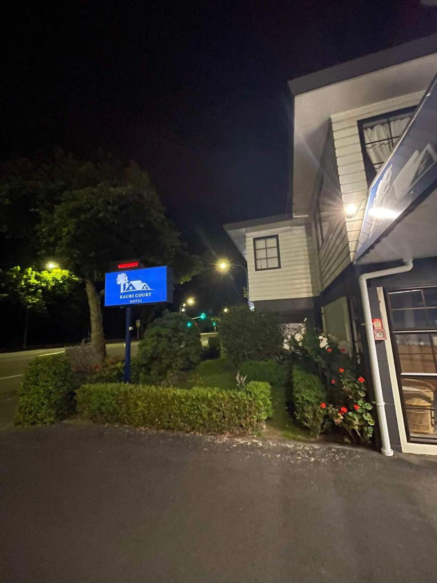 Kauri Court Motel Palmerston North Esterno foto