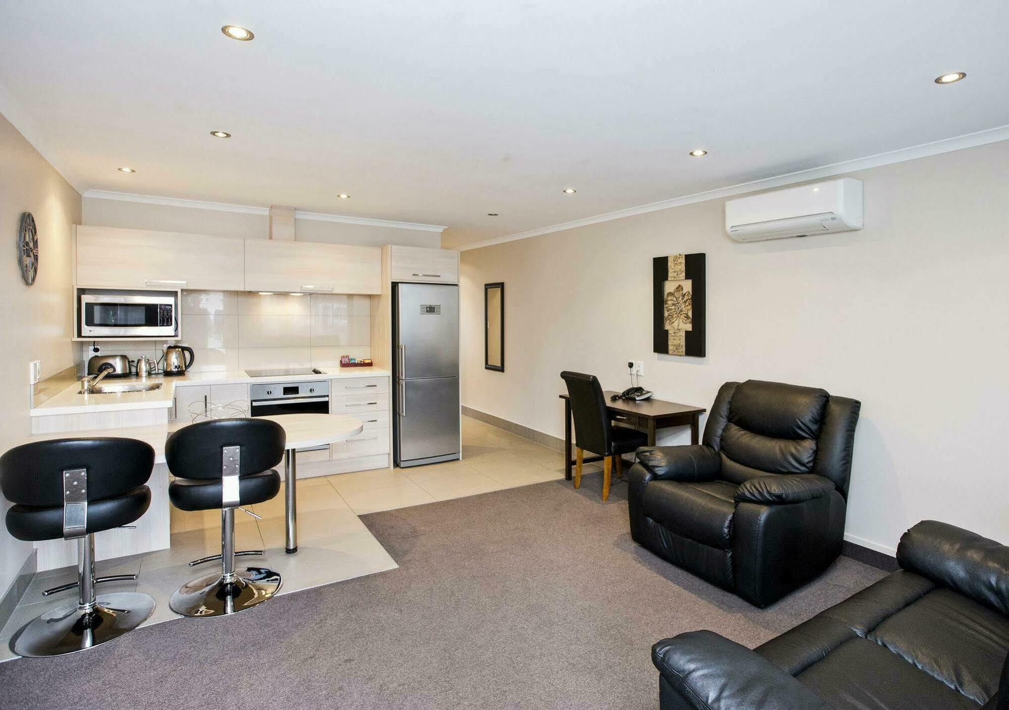 Kauri Court Motel Palmerston North Esterno foto